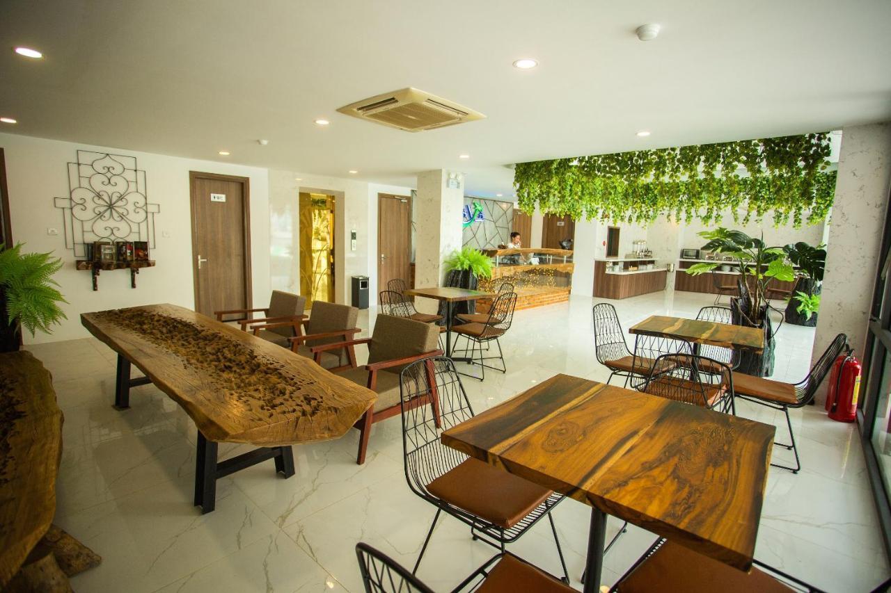 Lava Hotel Nha Trang Esterno foto