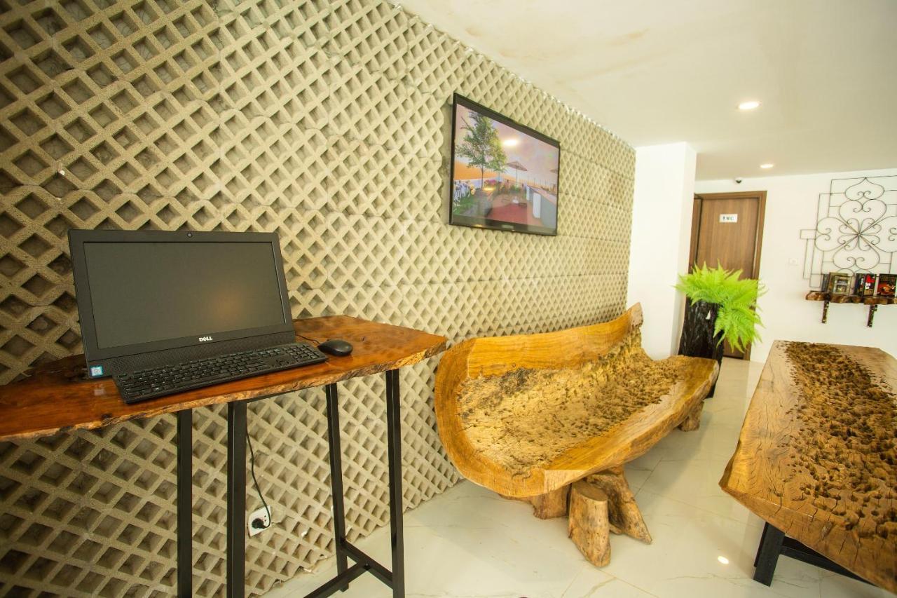 Lava Hotel Nha Trang Esterno foto
